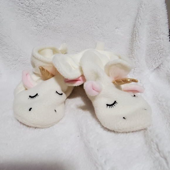 Unicorn House Slippers Girls Toddlers Velcro Strap and Closure - Picture 8 of 8